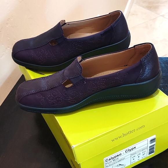 Hotter Leather Loafers - Picture 3 of 10